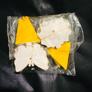 NEW 96PCS Fruit Fly Gnat Insect Sticky Traps for Plants Kitchen Indoor & Outdoor